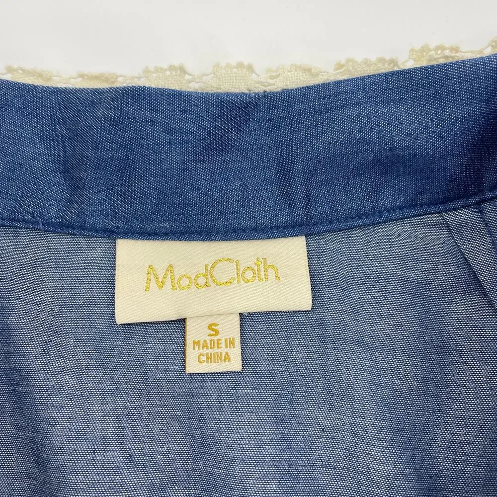 MODCLOTH Chambray Skirt Women's Size S Mini Ruffle Self Tie Belt A-Line Pockets
